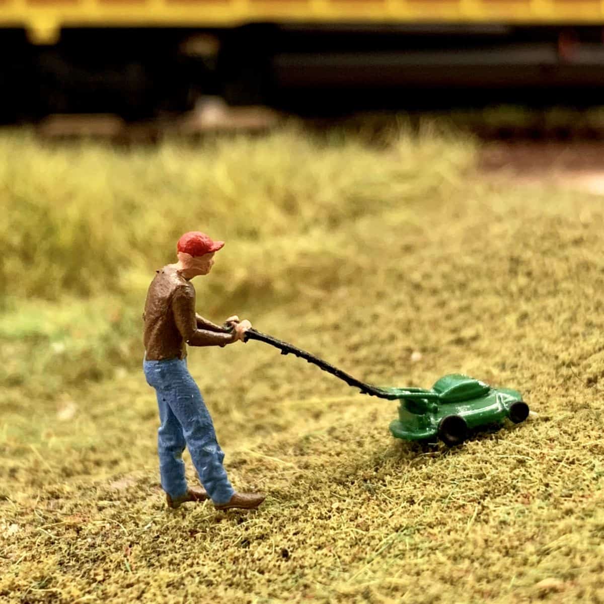 Lawn Maintenance – miniprints - Main Image