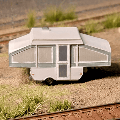 HO scale miniature model railroad pop up camper